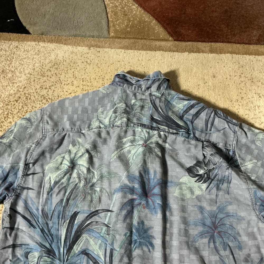 Tommy Bahama Preppy Mens S Blue Silk Palm Print Jacquard Camp Shirt 141-T37135 - Picture 6 of 6